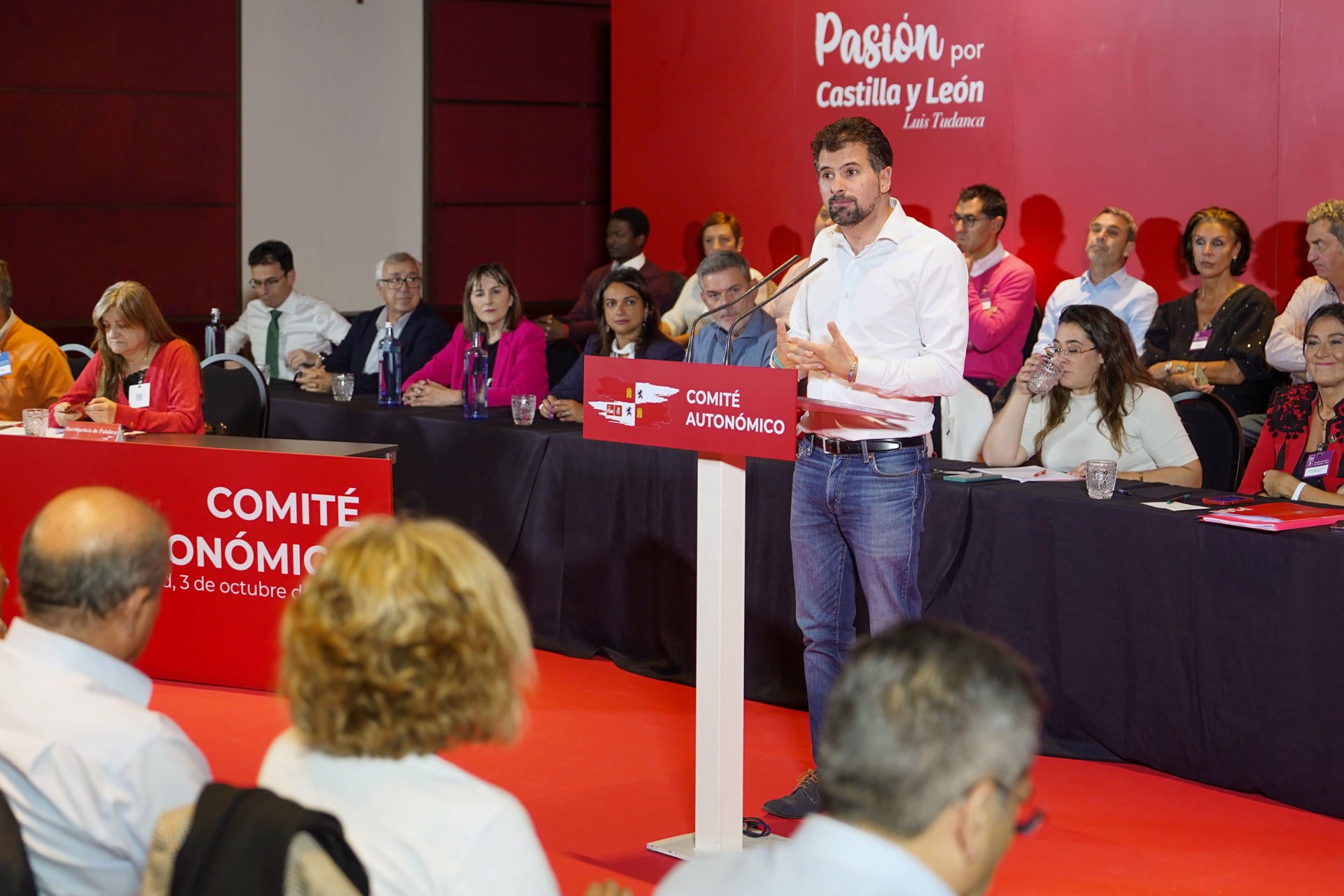 Las claves del enfrentamiento del PSOE entre Ferraz y Castilla y León por la anulación de las primarias Las claves del enfrentamiento del PSOE entre Ferraz y Castilla y León por la anulación de las primarias