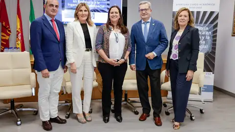 María Mora-Figueroa Feijóo: “Sevilla es una gran capital aeronáutica” María Mora-Figueroa Feijóo: “Sevilla es una gran capital aeronáutica”