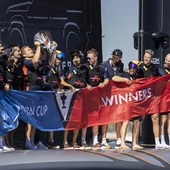 El INEOS Britannia reta al campeón El INEOS Britannia reta al campeón