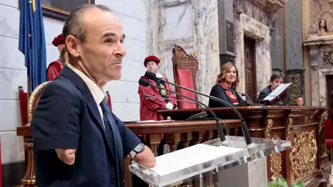 Víctor Claver y Ricardo Ten, reconocdicos como hijos predilectos de la ciudad de Valencia Víctor Claver y Ricardo Ten, reconocdicos como hijos predilectos de la ciudad de Valencia