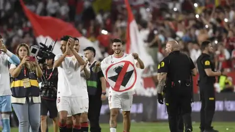 El Betis pide explicaciones y denuncia al Sevilla El Betis pide explicaciones y denuncia al Sevilla