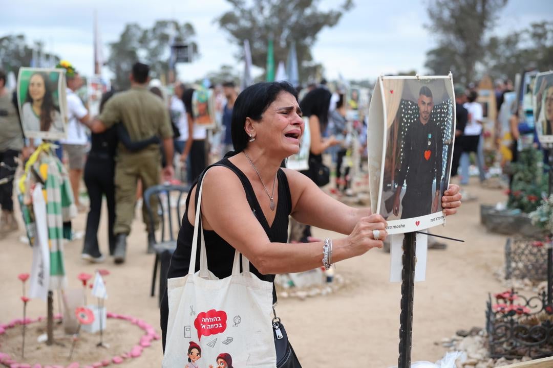 Conflicto en Oriente Próximo: Israel ataca objetivos en Gaza cuando se cumple un año de los atentados de Hamás Conflicto en Oriente Próximo: Israel ataca objetivos en Gaza cuando se cumple un año de los atentados de Hamás