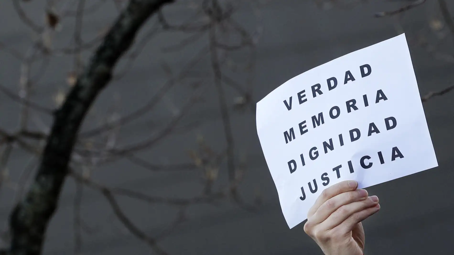 Imagen de archivo de una manifestación de homenaje a las víctimas del terrorismo Imagen de archivo de una manifestación de homenaje a las víctimas del terrorismo