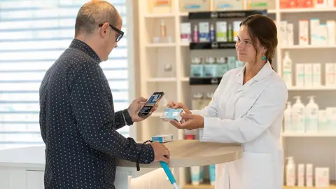 Cinfa adapta los envases de sus medicamentos para personas con discapacidad visual en un proyecto pionero Cinfa adapta los envases de sus medicamentos para personas con discapacidad visual en un proyecto pionero