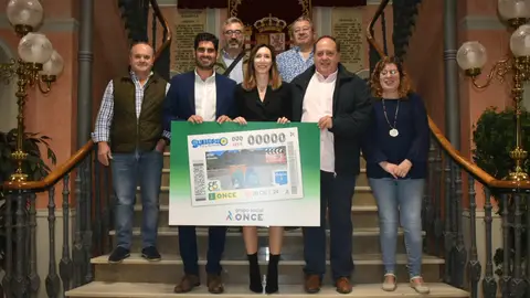 Aýna recorre España "a bordo" del cupón de la ONCE Aýna recorre España "a bordo" del cupón de la ONCE