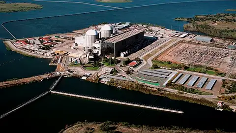 La Central Nuclear de Almaraz comienza la trigésima recarga de su unidad I, con la incorporación de 1.200 trabajadores La Central Nuclear de Almaraz comienza la trigésima recarga de su unidad I, con la incorporación de 1.200 trabajadores