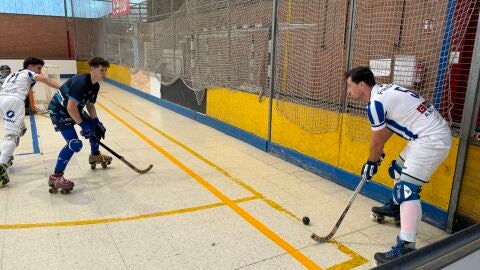 Alex Fandos en un amistoso del Oviedo Roller