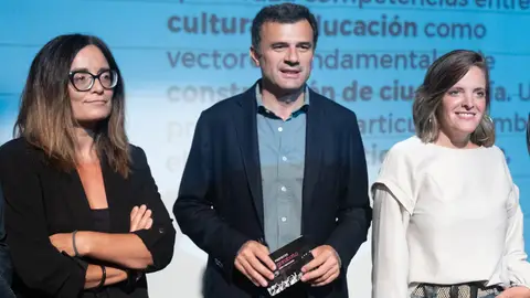 El alcalde de Cádiz, Bruno García, y Maite González El alcalde de Cádiz, Bruno García, y Maite González