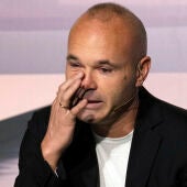 Iniesta se retira del fútbol