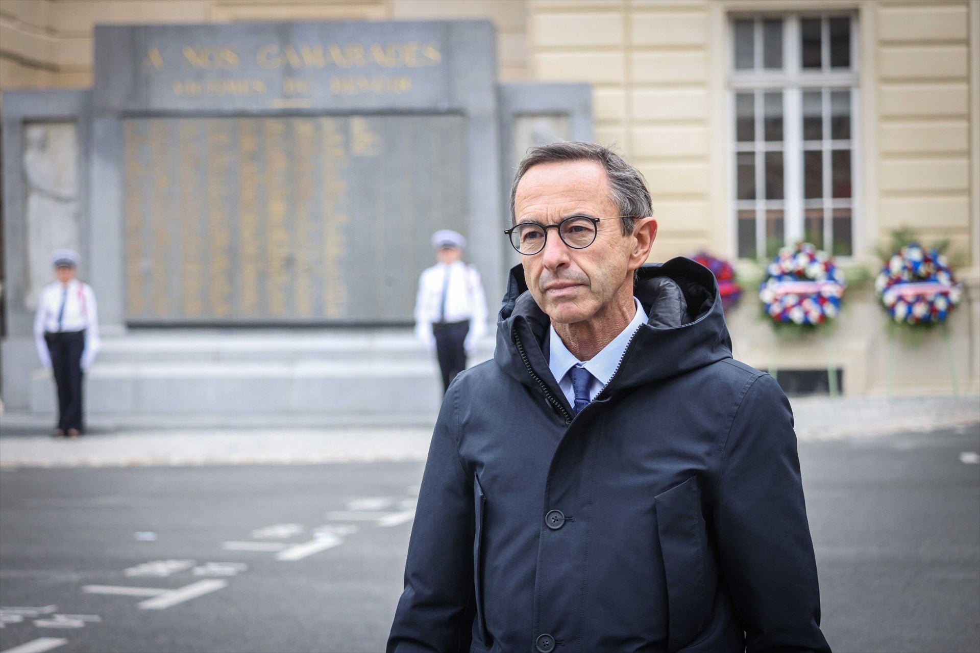 Francia expulsa del país a un hijo de Bin Laden por hacer apología del terrorismo en redes sociales Francia expulsa del país a un hijo de Bin Laden por hacer apología del terrorismo en redes sociales