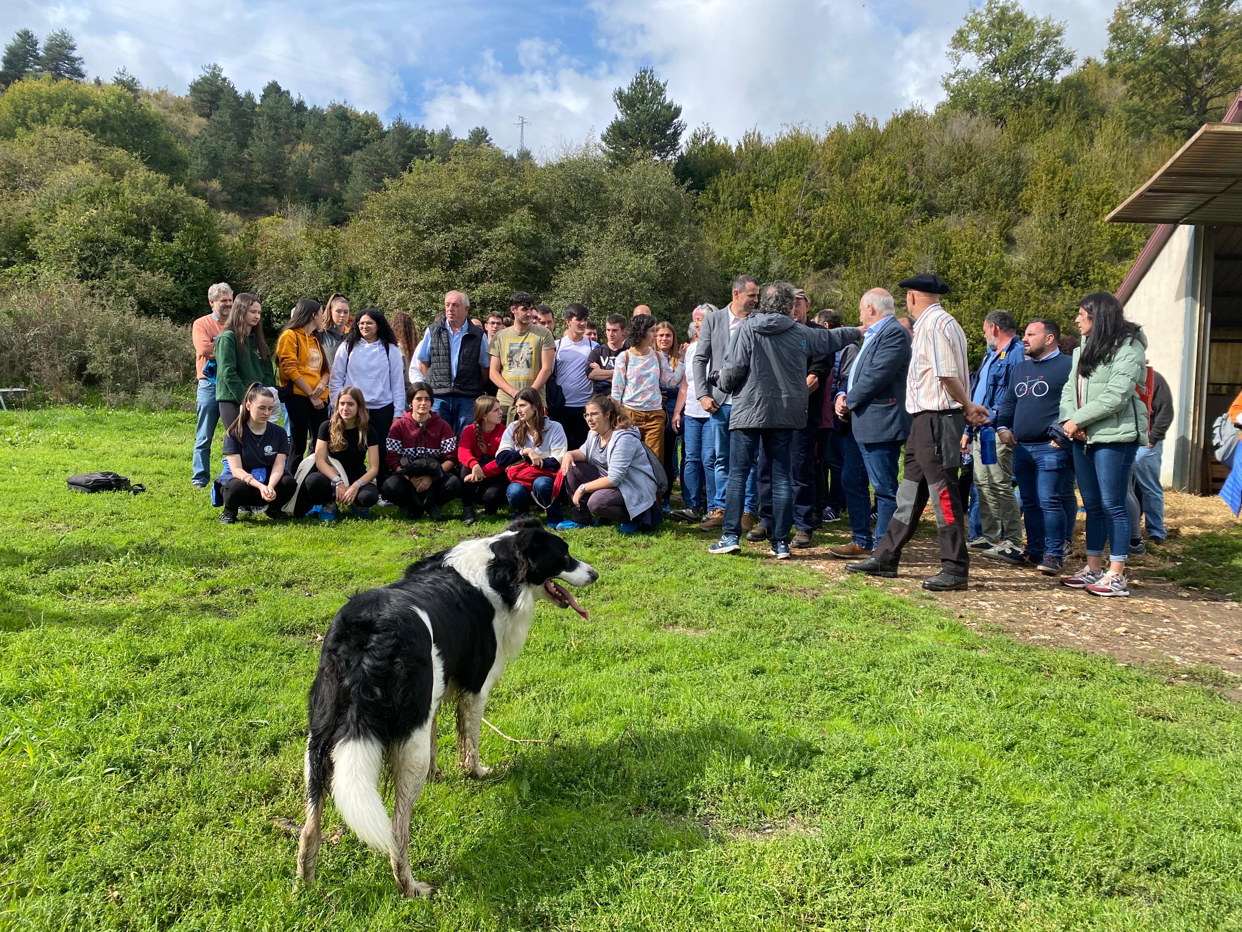 El programa Lurberri facilitará la incorporación de jóvenes a la agricultura y ganadería El programa Lurberri facilitará la incorporación de jóvenes a la agricultura y ganadería