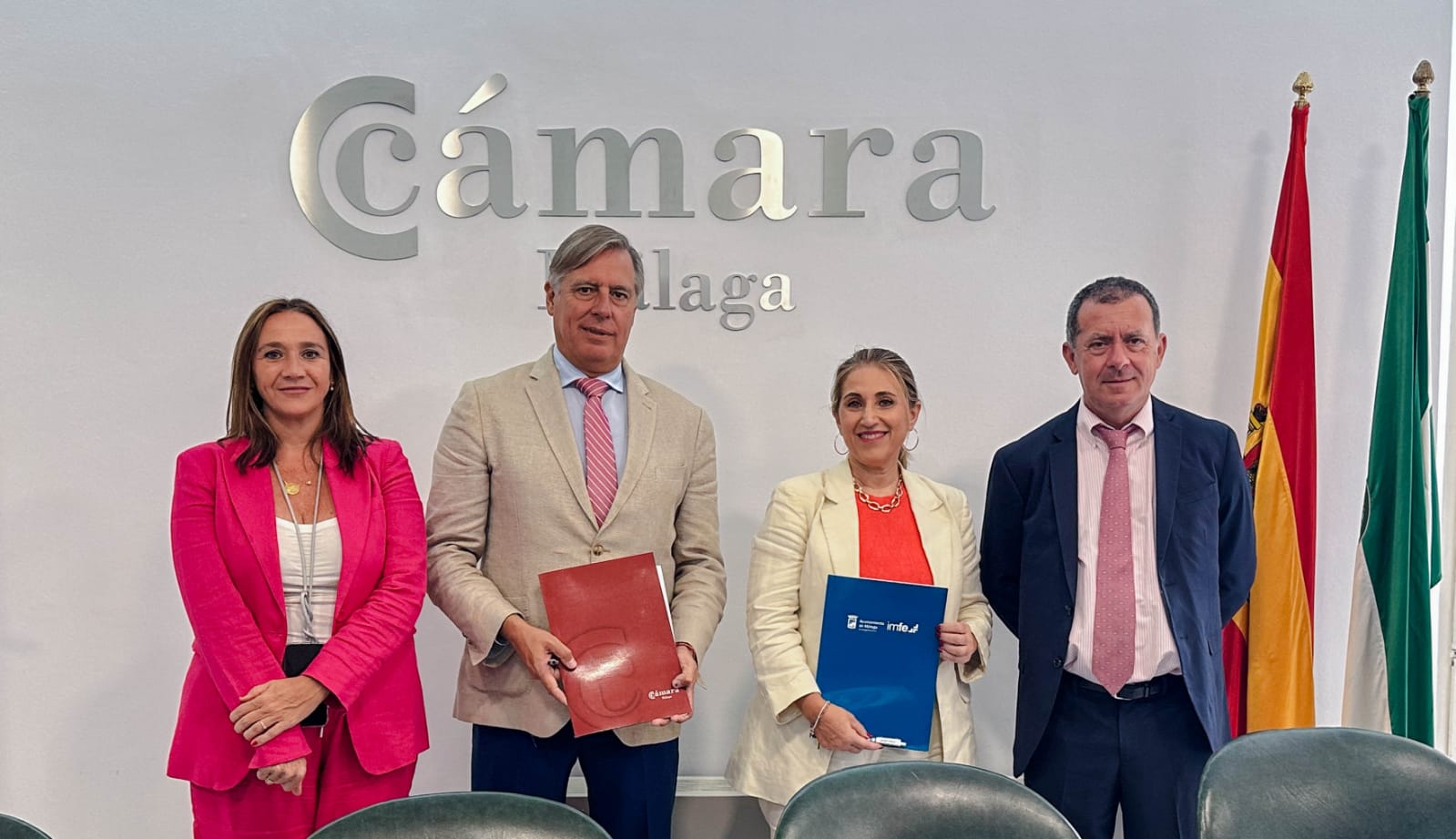 El Ayuntamiento de Málaga y la Cámara de Comercio firman un convenio para fomentar el emprendimiento y el autoempleo El Ayuntamiento de Málaga y la Cámara de Comercio firman un convenio para fomentar el emprendimiento y el autoempleo
