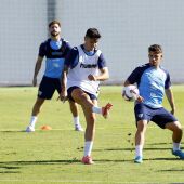 Entrenamiento del Málaga, con Luismi y Dani Lorenzo