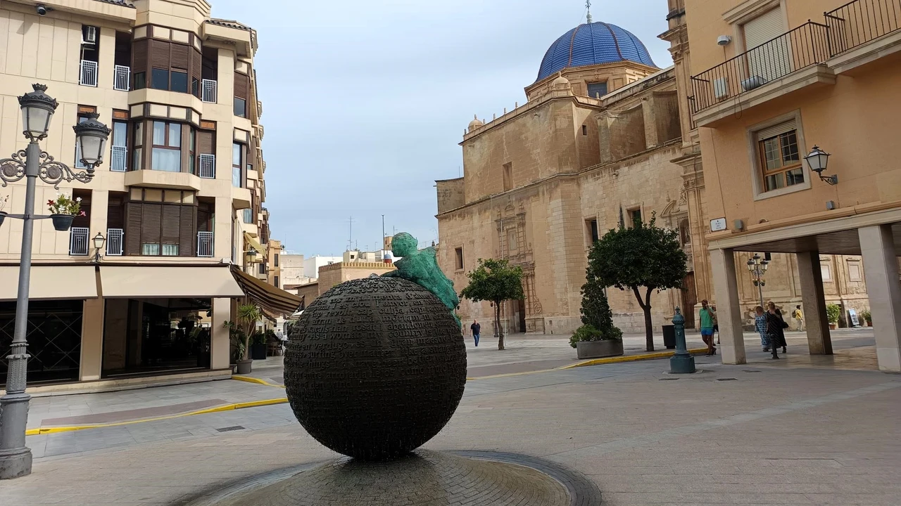 Plaza del Congreso Eucarístico de Elche.