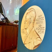 Imagen de la medalla de los premios Nobel Imagen de la medalla de los premios Nobel