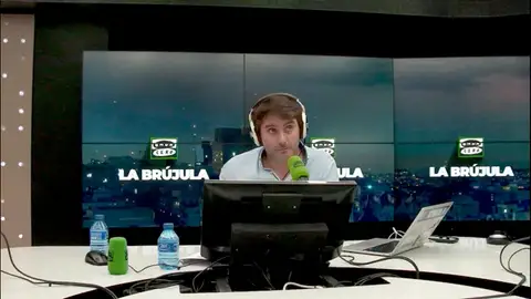 El monólogo de las ocho: "¿Por qué ahora el PSOE considera que es necesario eliminar la disposición para que los etarras se beneficien?" El monólogo de las ocho: "¿Por qué ahora el PSOE considera que es necesario eliminar la disposición para que los etarras se beneficien?"