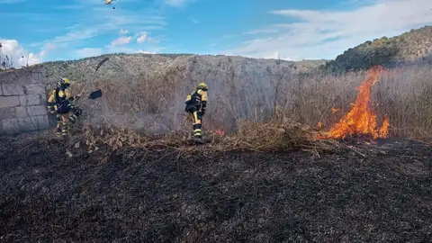 Efectivos del Ibanat trabajan en la extinción del incencio de s'Albufera de Sa Pobla. Efectivos del Ibanat trabajan en la extinción del incencio de s'Albufera de Sa Pobla.