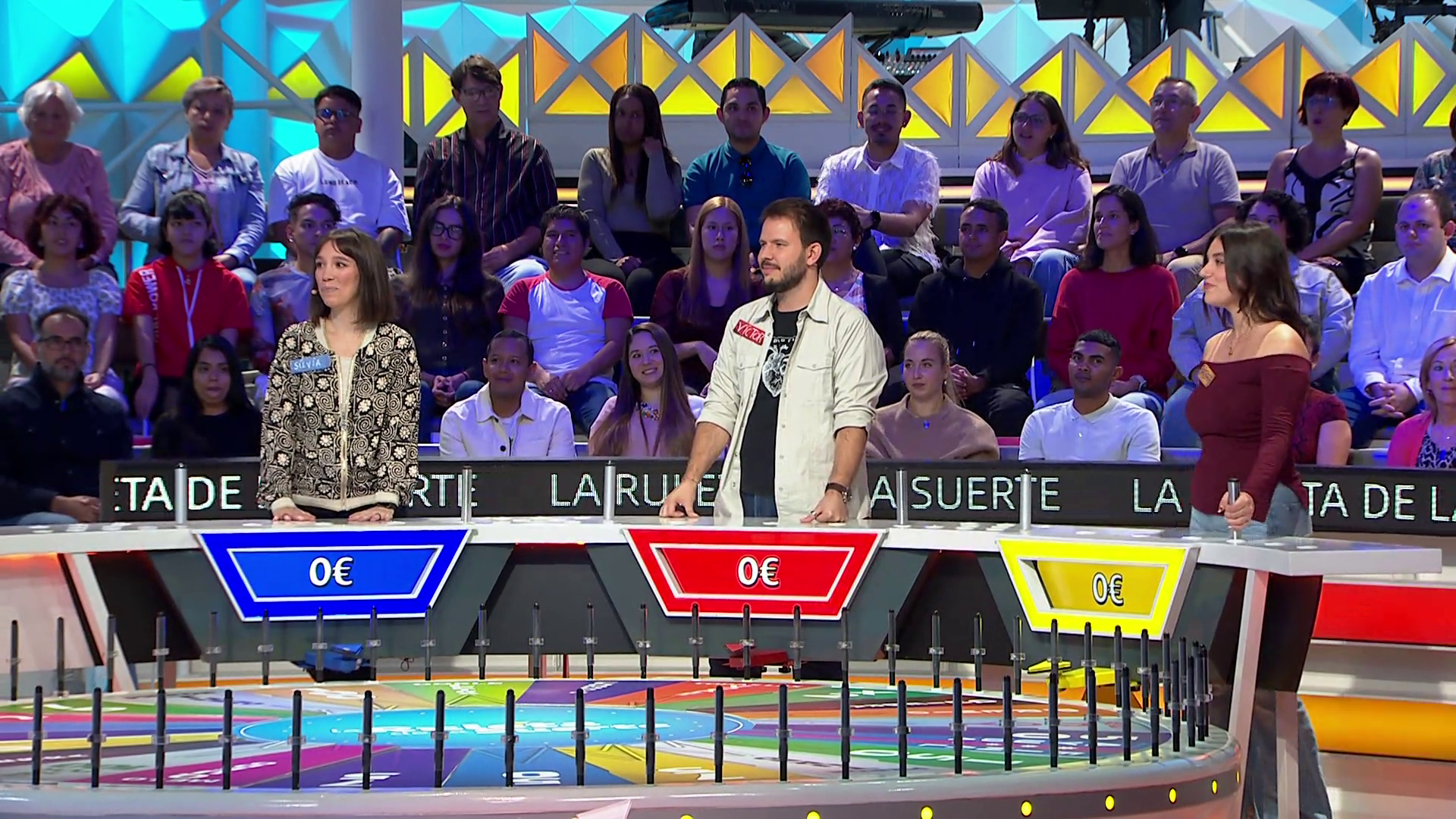 Nos colamos en 'La ruleta de la suerte': Así es el programa desde dentro Nos colamos en 'La ruleta de la suerte': Así es el programa desde dentro