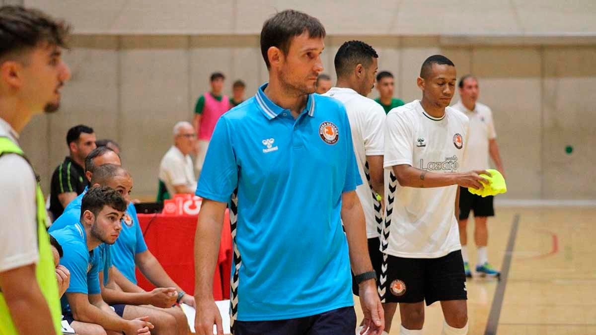 Álvaro Cordón ‘Cone’: “Los fichajes van a subir el nivel del equipo” Álvaro Cordón ‘Cone’: “Los fichajes van a subir el nivel del equipo”