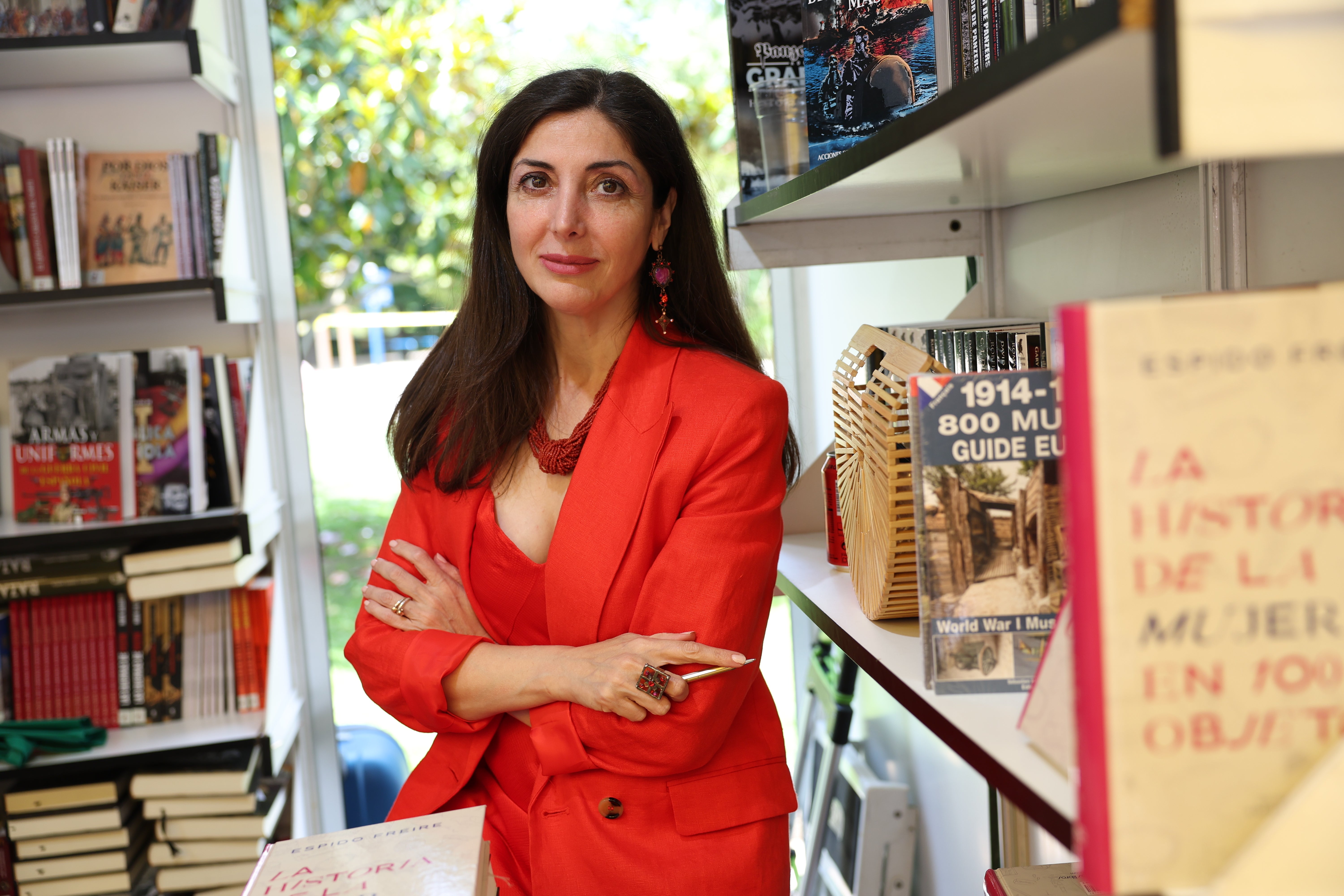 Espido Freire: "La memoria y la emoción son esenciales en todo lo que escribo" Espido Freire: "La memoria y la emoción son esenciales en todo lo que escribo"