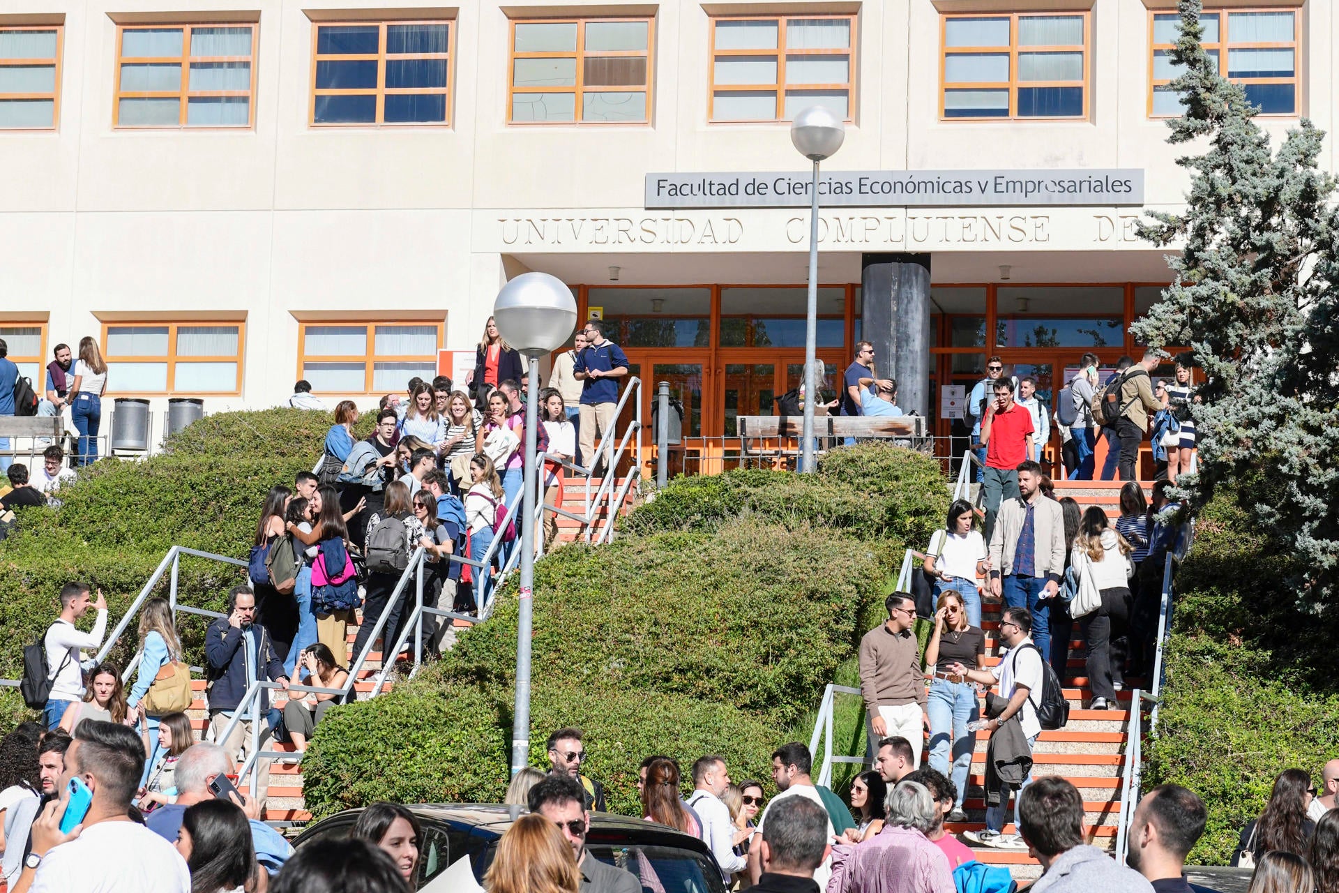 Las preguntas filtradas de las oposiciones de RTVE: el rival de Alcaraz, qué es el equipo 'Rolex' o quién es Doug Emhoff Las preguntas filtradas de las oposiciones de RTVE: el rival de Alcaraz, qué es el equipo 'Rolex' o quién es Doug Emhoff