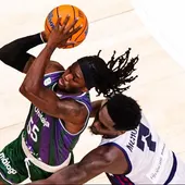 Victoria sin problemas para Unicaja en el arranque en casa de la BCL Victoria sin problemas para Unicaja en el arranque en casa de la BCL