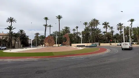 Rotonda de circulación en Elche. Rotonda de circulación en Elche.