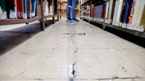 Grietas Facultad Historia Santiago