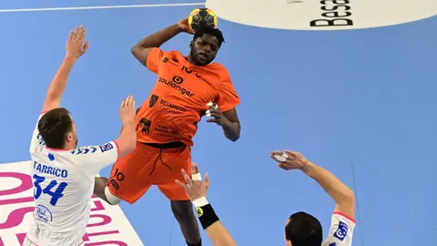El Servigroup Hoteles Benidorm ficha a Mané Abdoulah para paliar la falta de lateral izquierdo El Servigroup Hoteles Benidorm ficha a Mané Abdoulah para paliar la falta de lateral izquierdo