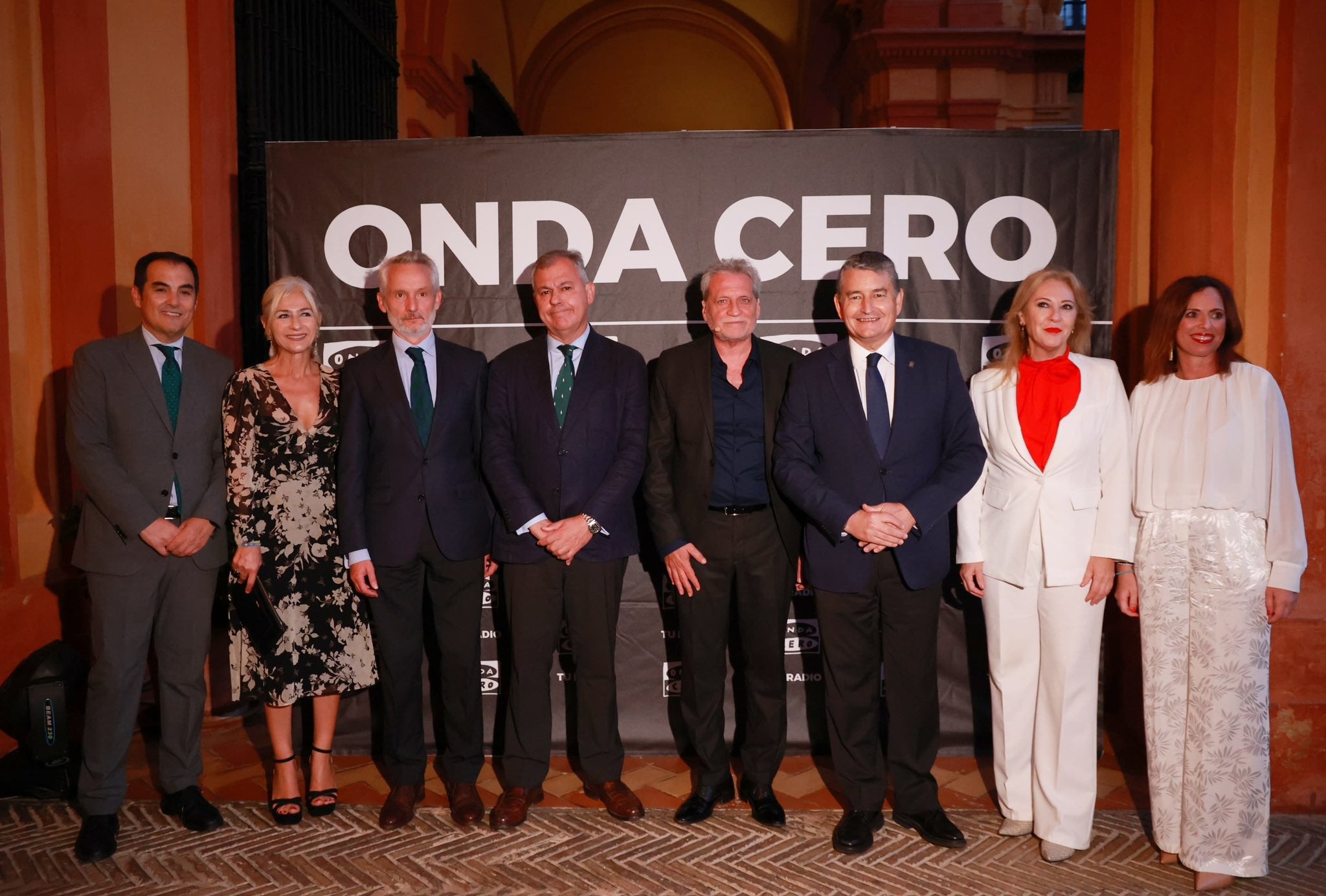 Onda Cero presenta su programación regional y local con una gala en el Alcázar de Sevilla Onda Cero presenta su programación regional y local con una gala en el Alcázar de Sevilla