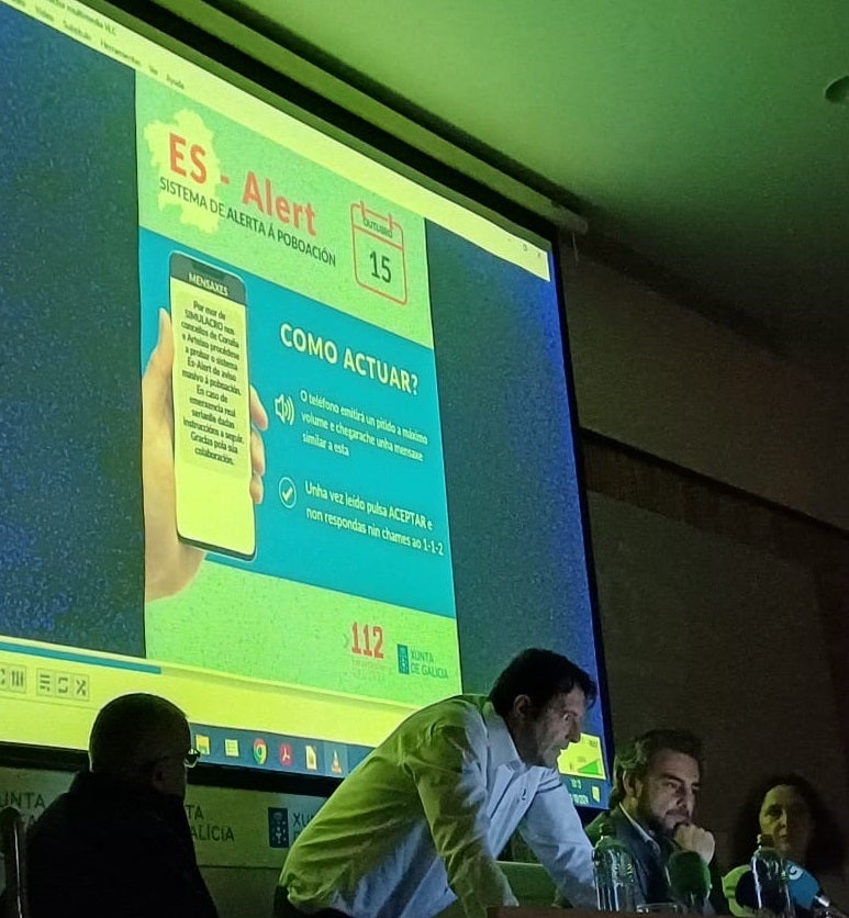 Los teléfonos móviles de A Coruña, Arteixo y la comarca recibirán un mensaje con texto y sonido que habrá que aceptar por un simulacro Los teléfonos móviles de A Coruña, Arteixo y la comarca recibirán un mensaje con texto y sonido que habrá que aceptar por un simulacro