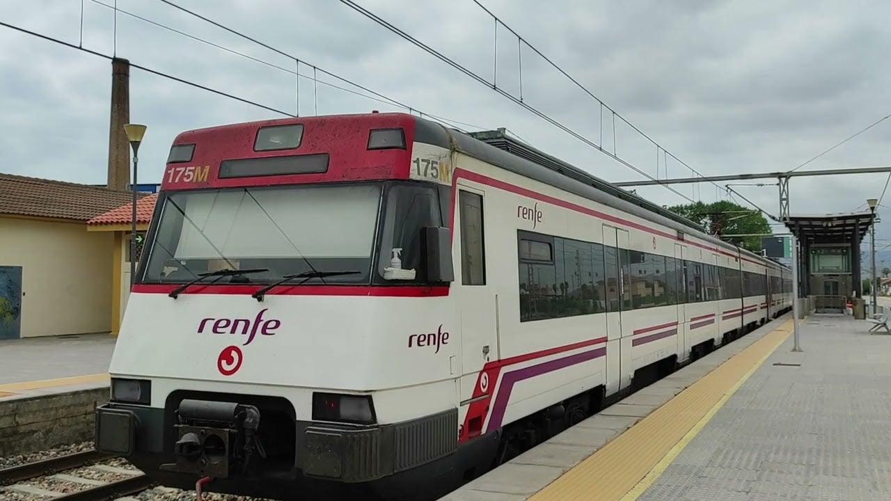 Renfe programa 2.100 trenes de Cercanías con origen y destino València en Fallas Renfe programa 2.100 trenes de Cercanías con origen y destino València en Fallas