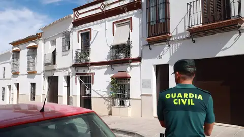 Detenidos dos varones por el doble asesinato de Osuna derivado de una "compraventa de marihuana" Detenidos dos varones por el doble asesinato de Osuna derivado de una "compraventa de marihuana"