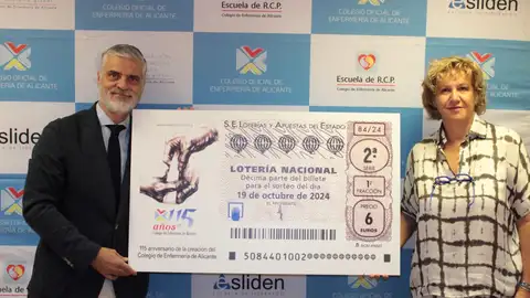 El delegado de Loterías en Alicante, José Miguel Romero, y la presidenta del Colegio, Montserrat Angulo de Enfermería, El delegado de Loterías en Alicante, José Miguel Romero, y la presidenta del Colegio, Montserrat Angulo de Enfermería,