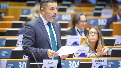 La Junta de Extremadura reivindica en Bruselas un "adecuado" equilibrio entre zonas rurales y urbanas La Junta de Extremadura reivindica en Bruselas un "adecuado" equilibrio entre zonas rurales y urbanas