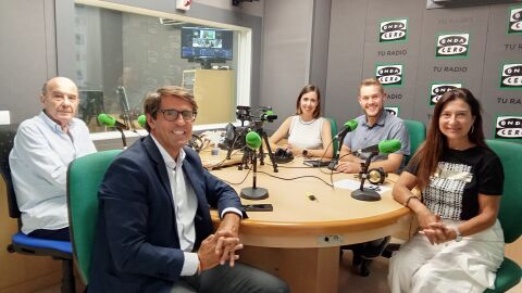 Jos&eacute; Ru&iacute;z, Juan de Dios Navarro, Esther D&iacute;ez, Mariano Valera y Mayte Vilaseca