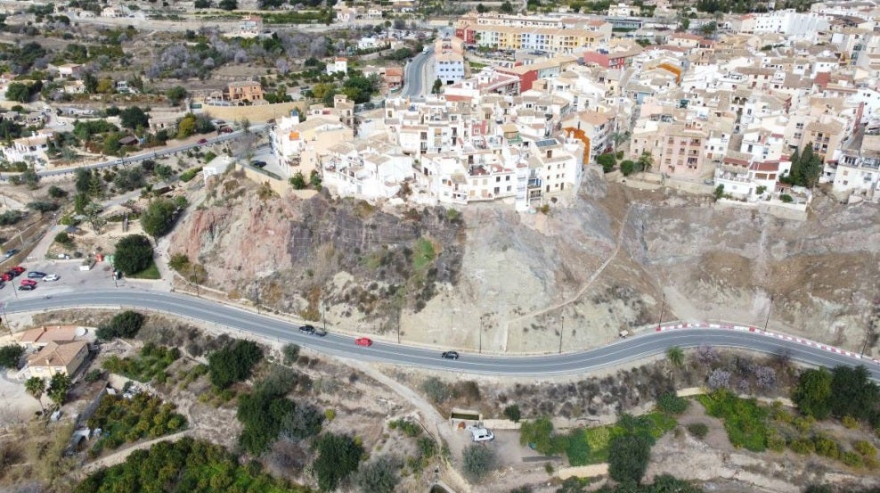 Finestrat saca a concurso público por 1.8 millones de euros el 'bulevar Verde' que unirá el casco histórico con su entorno rural Finestrat saca a concurso público por 1.8 millones de euros el 'bulevar Verde' que unirá el casco histórico con su entorno rural