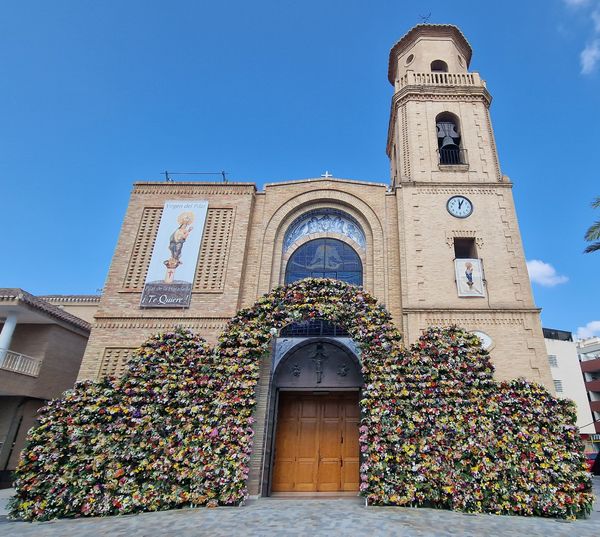 La procesión enaltece la figura de la Virgen del Pilar en el día más importante de las fiestas pilareñas La procesión enaltece la figura de la Virgen del Pilar en el día más importante de las fiestas pilareñas