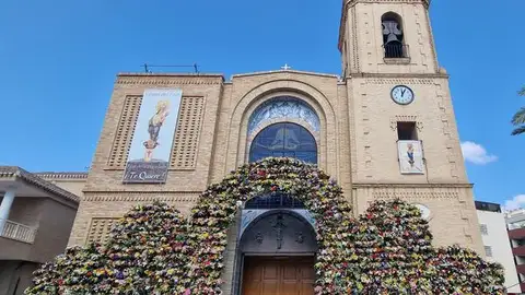La procesión enaltece la figura de la Virgen del Pilar en el día más importante de las fiestas pilareñas La procesión enaltece la figura de la Virgen del Pilar en el día más importante de las fiestas pilareñas