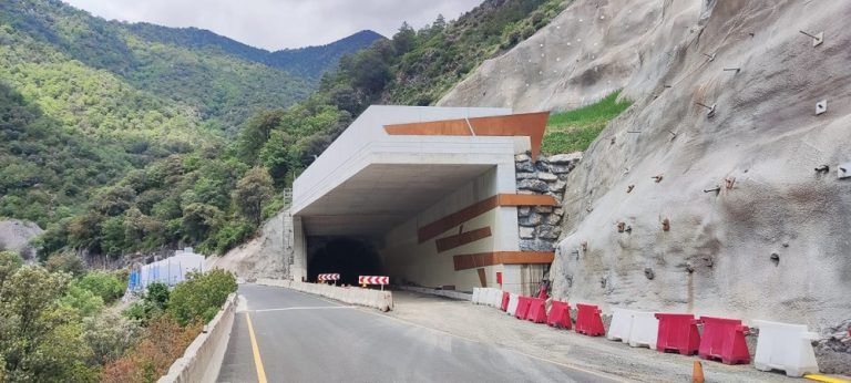 El ministro Puente anuncia la apertura de los túneles de la N-260 entre Congosto y Campo El ministro Puente anuncia la apertura de los túneles de la N-260 entre Congosto y Campo