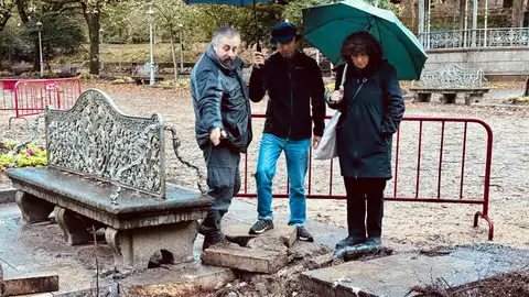 El Concello de Santiago repara los daños del temporal 'Kirk' y estudia acciones para conservar y rehabilitar árboles dañados El Concello de Santiago repara los daños del temporal 'Kirk' y estudia acciones para conservar y rehabilitar árboles dañados