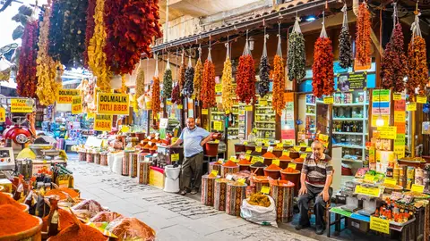 Puesto de especias en los bazares de Gaziantep Puesto de especias en los bazares de Gaziantep