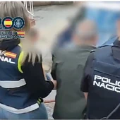 La Policía Nacional ha detenido a un hombre por agredir sexualmente a mujeres migrantes a las que atraía con falsas ofertas de trabajo La Policía Nacional ha detenido a un hombre por agredir sexualmente a mujeres migrantes a las que atraía con falsas ofertas de trabajo