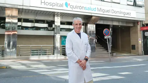 Dr. Ruibal , urólogo del Hospital Quirón Salud Miguel Domínguez Más de Uno Pontevedra