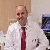 Imagen del doctor Javier Cortés.