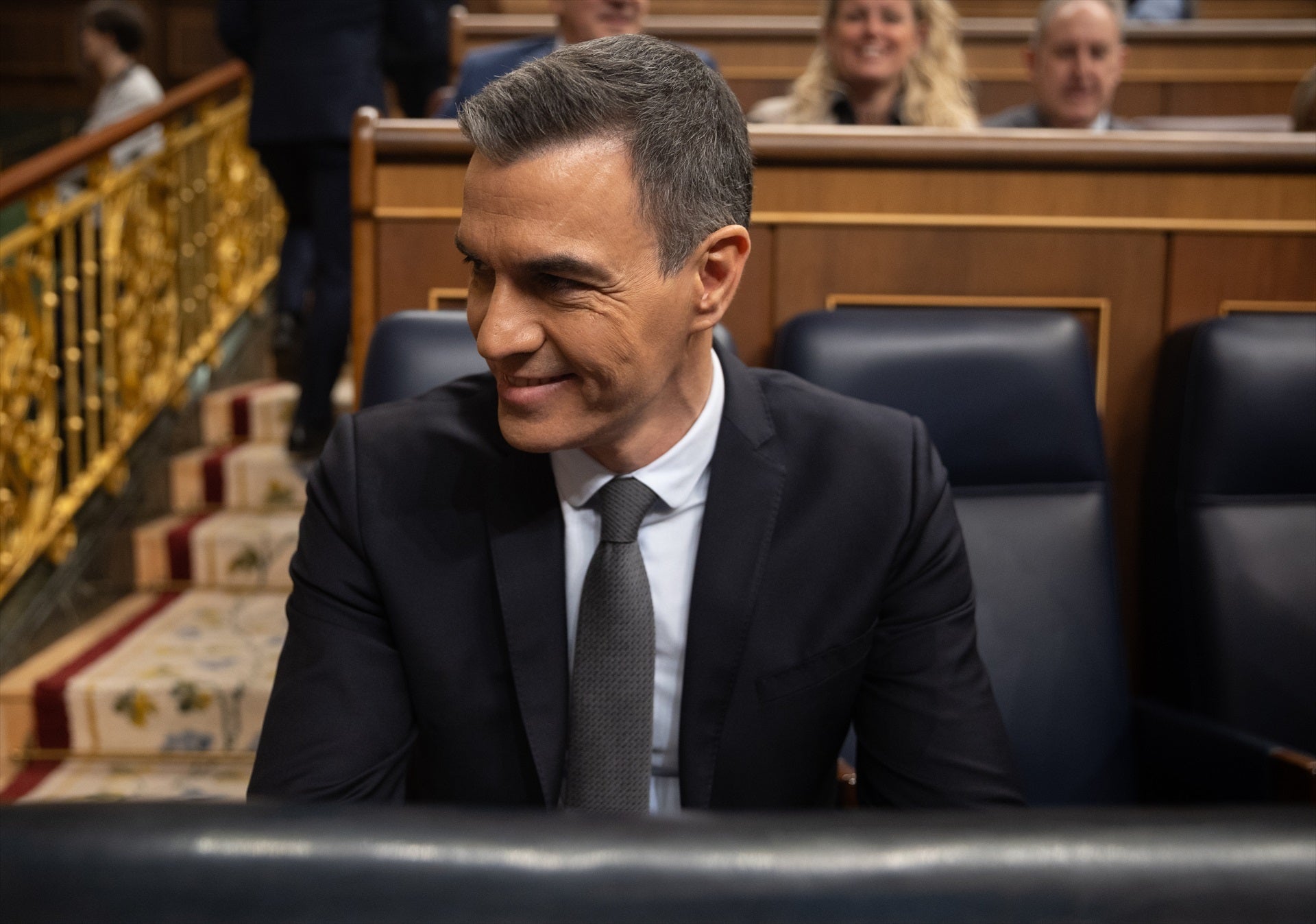 El Gobierno protege a Sánchez y busca que todo señale a Ábalos: "Quien la haga, la pague" El Gobierno protege a Sánchez y busca que todo señale a Ábalos: "Quien la haga, la pague"
