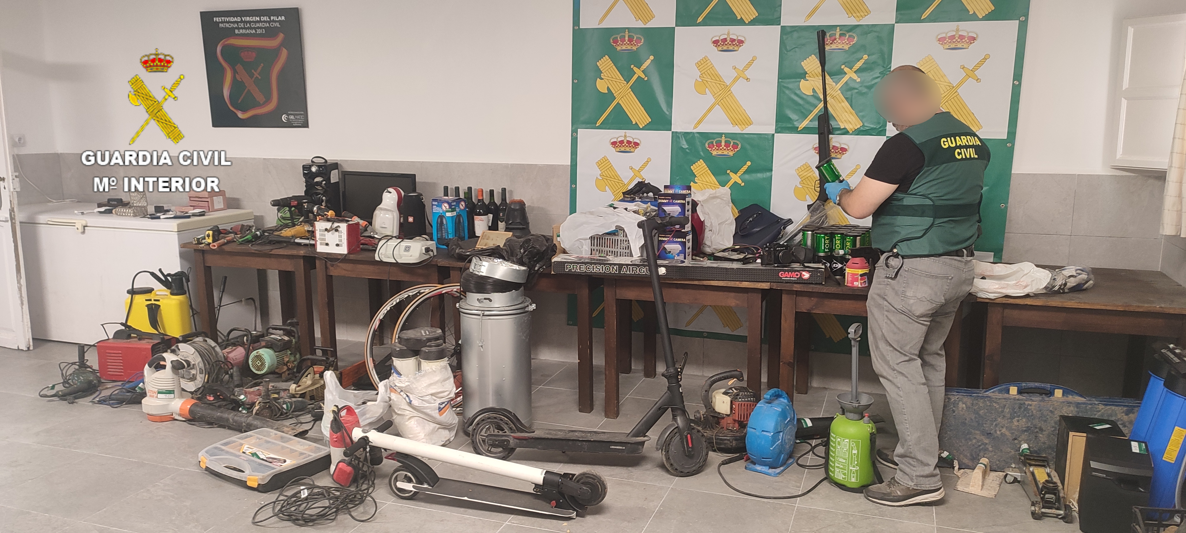 Desarticulan una banda dedicada a robos con violencia en domicilios de personas mayores en Castellón Desarticulan una banda dedicada a robos con violencia en domicilios de personas mayores en Castellón