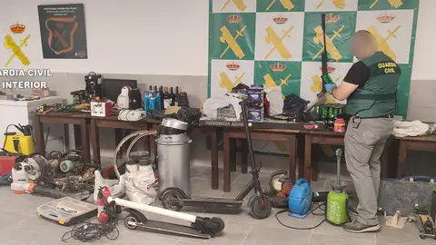 Desarticulan una banda dedicada a robos con violencia en domicilios de personas mayores en Castellón Desarticulan una banda dedicada a robos con violencia en domicilios de personas mayores en Castellón