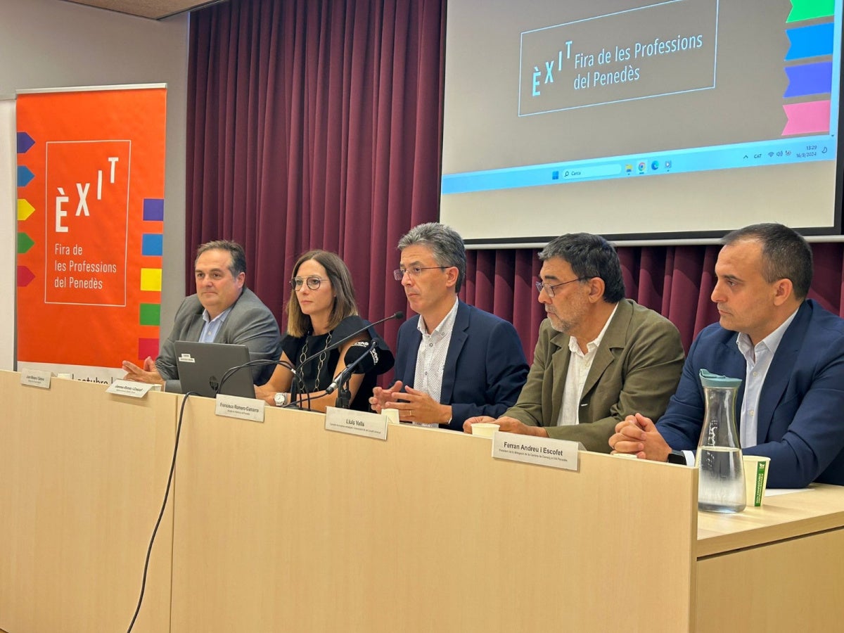Vilafranca acull Èxit, la primera fira de professions per connectar joves i adults amb el món laboral del Penedès Vilafranca acull Èxit, la primera fira de professions per connectar joves i adults amb el món laboral del Penedès