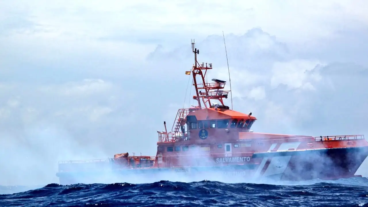 Embarcación de Salvamento Marítimo Embarcación de Salvamento Marítimo